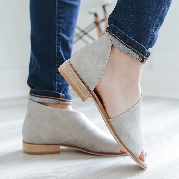 QWENN Cut Out Flats   - GREY - Picture 7 of 7